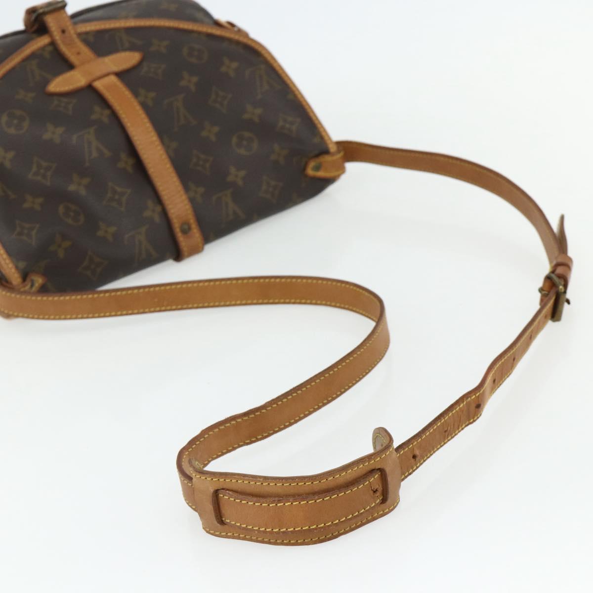 LOUIS VUITTON Monogram Saumur 30 Shoulder Bag M42256 LV Auth ka4242