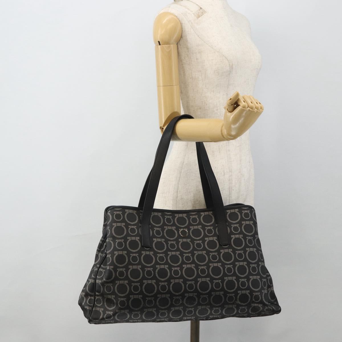 Salvatore Ferragamo Gancini Tote Bag Leather Black Silver Auth ka4260