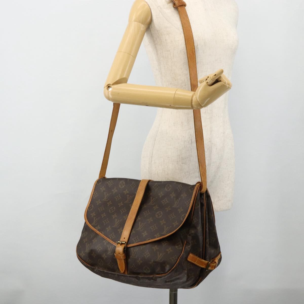 LOUIS VUITTON Monogram Saumur 35 Shoulder Bag M42254 LV Auth ka4266