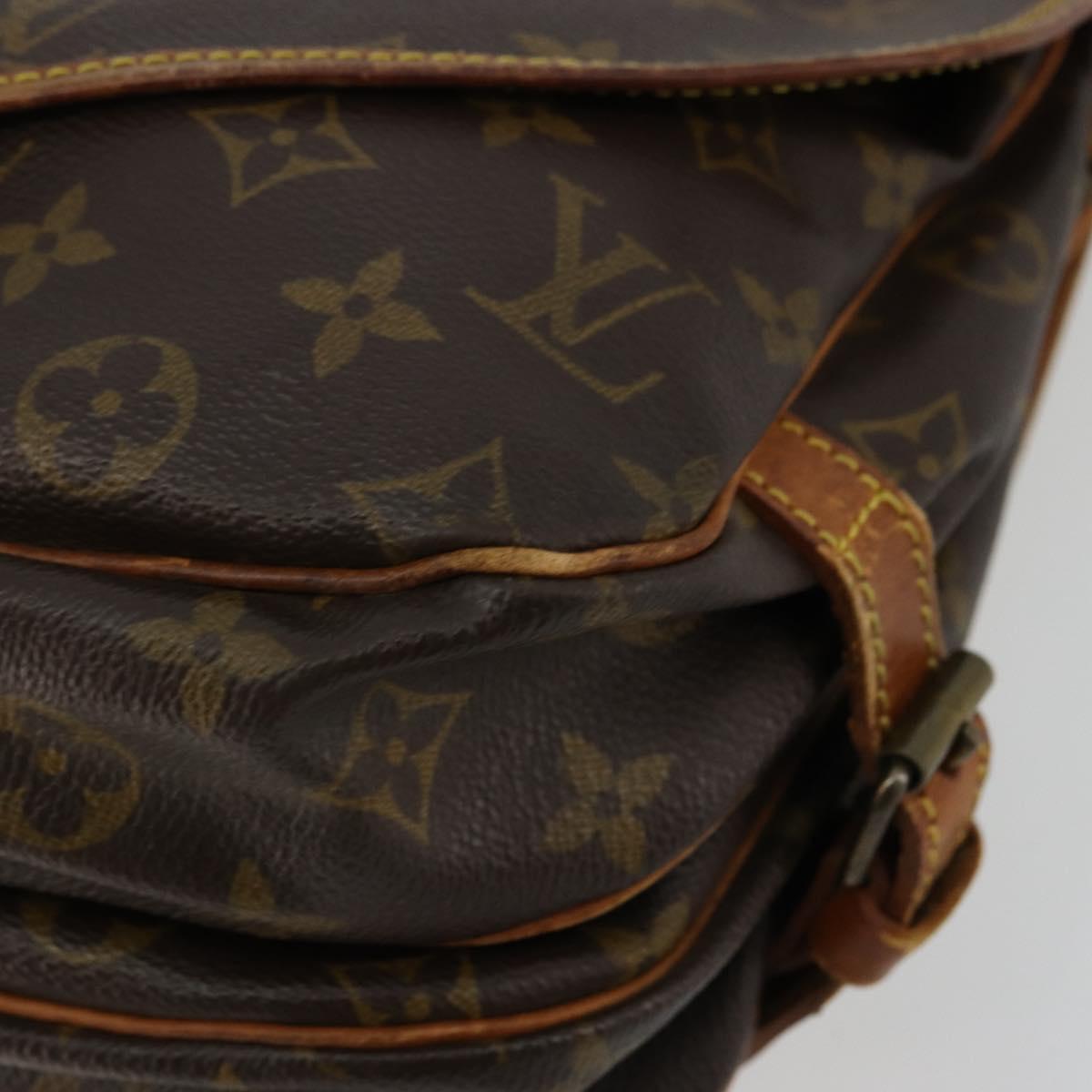 LOUIS VUITTON Monogram Saumur 30 Shoulder Bag M42256 LV Auth ka4312