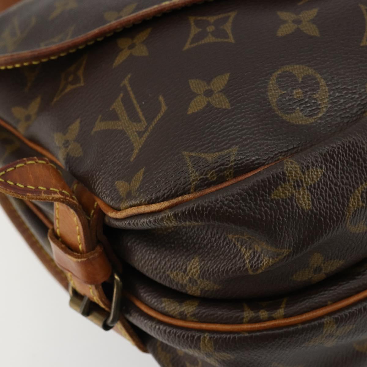 LOUIS VUITTON Monogram Saumur 30 Shoulder Bag M42256 LV Auth ka4312