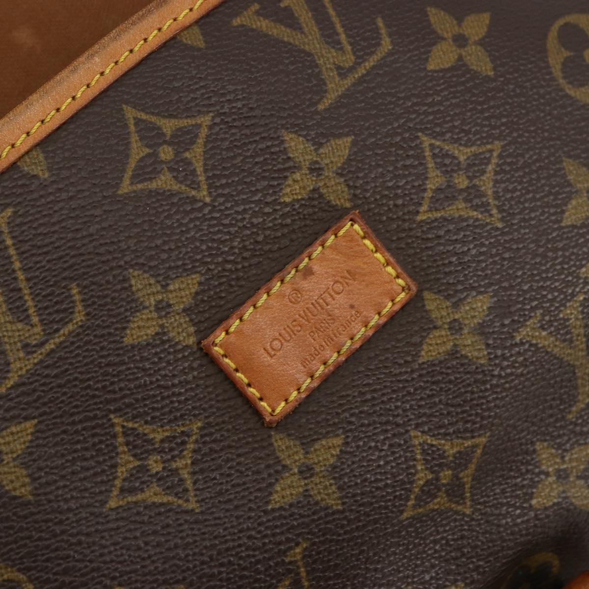LOUIS VUITTON Monogram Saumur 30 Shoulder Bag M42256 LV Auth ka4312