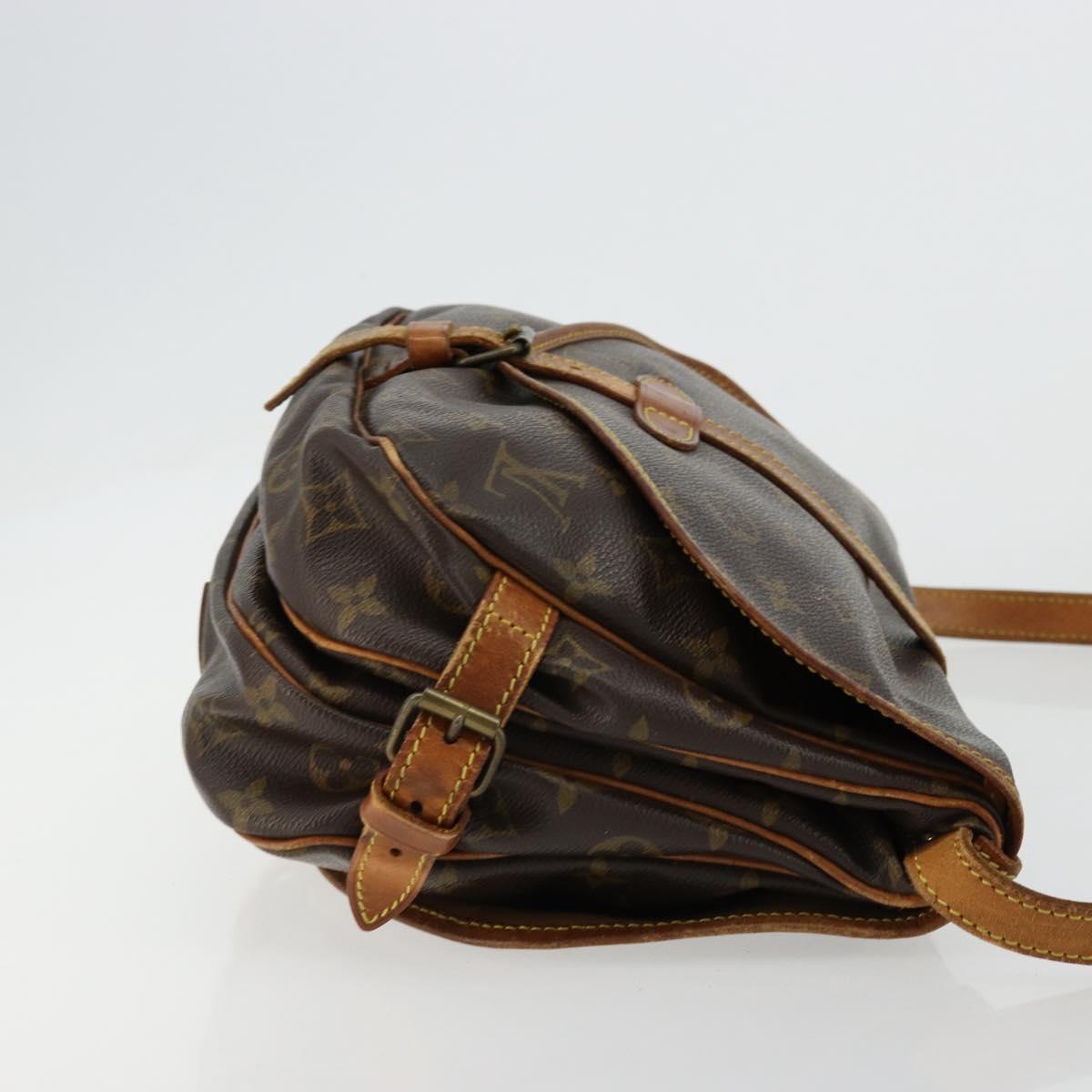 LOUIS VUITTON Monogram Saumur 30 Shoulder Bag M42256 LV Auth ka4312