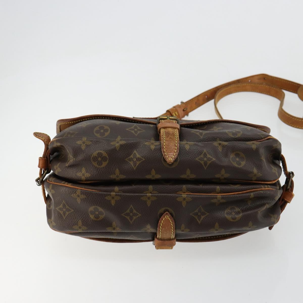 LOUIS VUITTON Monogram Saumur 30 Shoulder Bag M42256 LV Auth ka4312