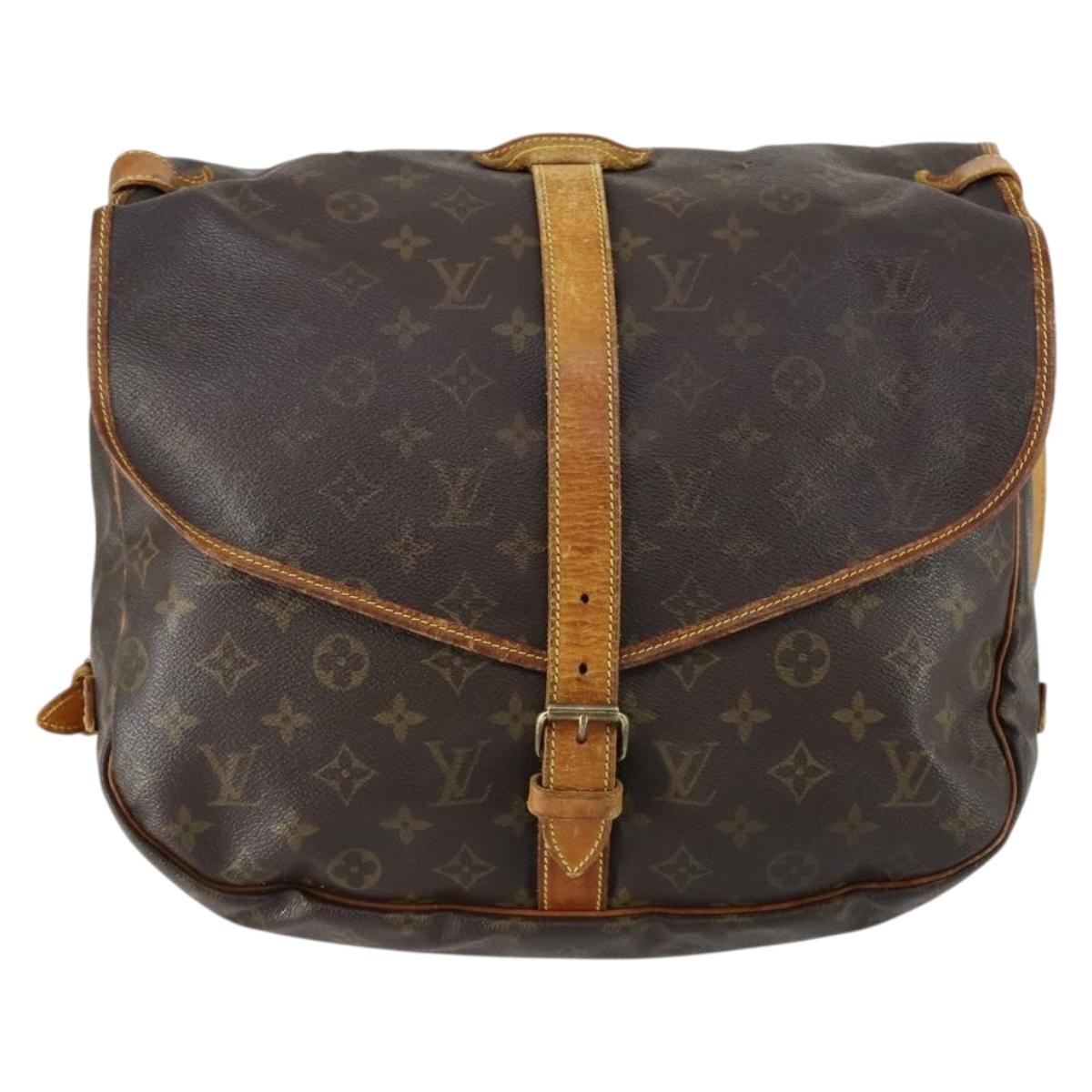 LOUIS VUITTON Monogram Saumur 35 Shoulder Bag M42254 LV Auth ka435