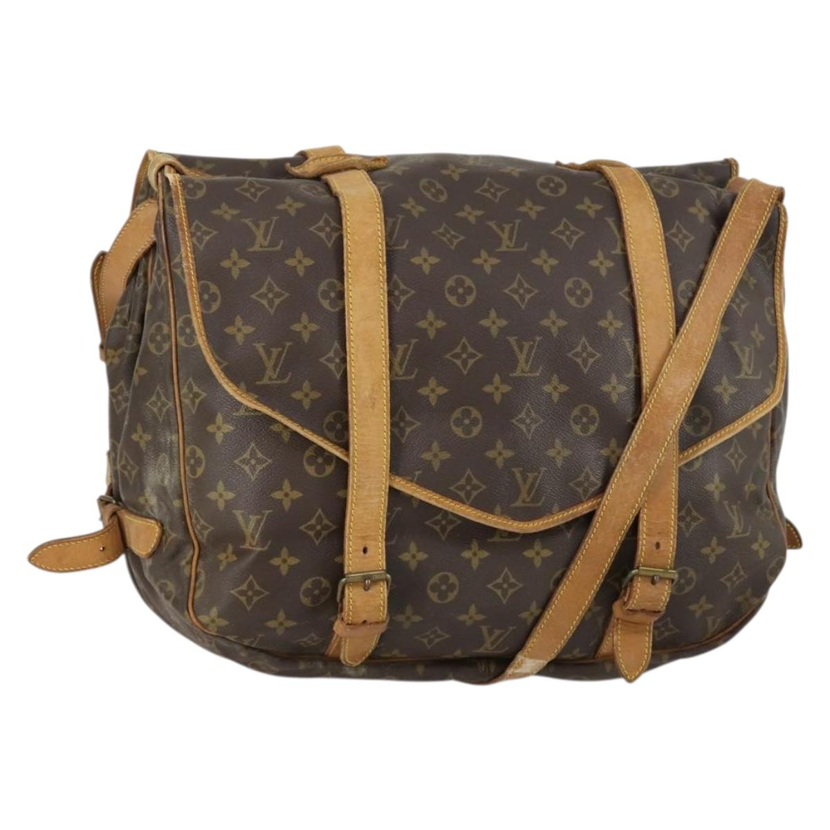 LOUIS VUITTON Monogram Saumur 43 Shoulder Bag M42252 LV Auth ka436