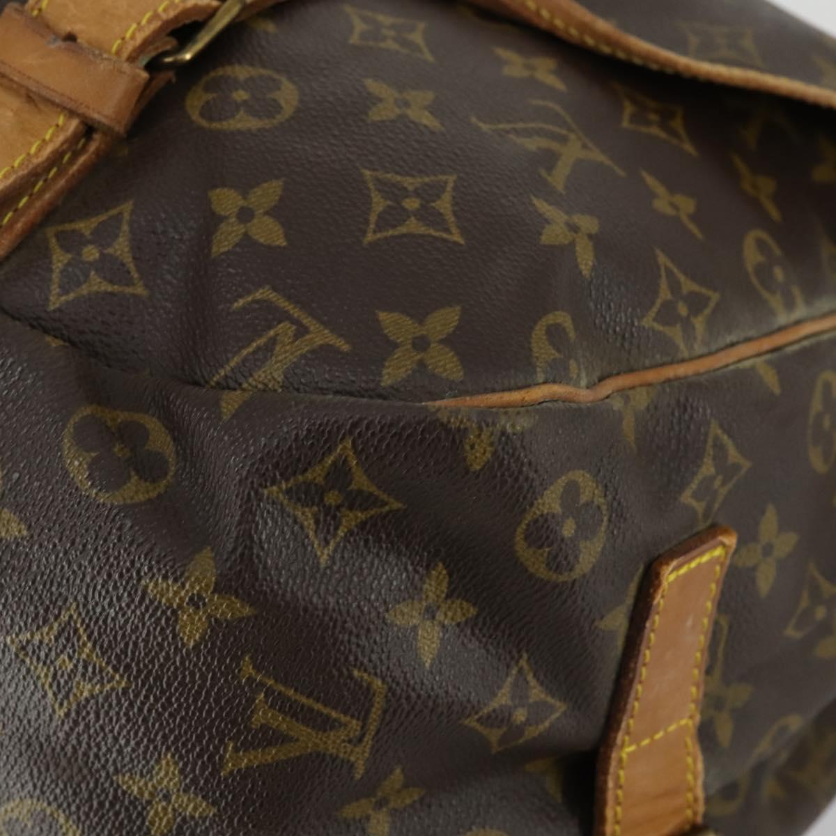 LOUIS VUITTON Monogram Saumur 43 Shoulder Bag M42252 LV Auth ka436