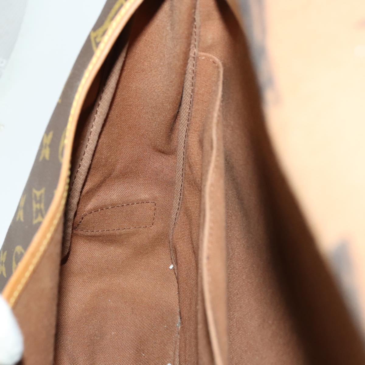 LOUIS VUITTON Monogram Saumur 43 Shoulder Bag M42252 LV Auth ka436