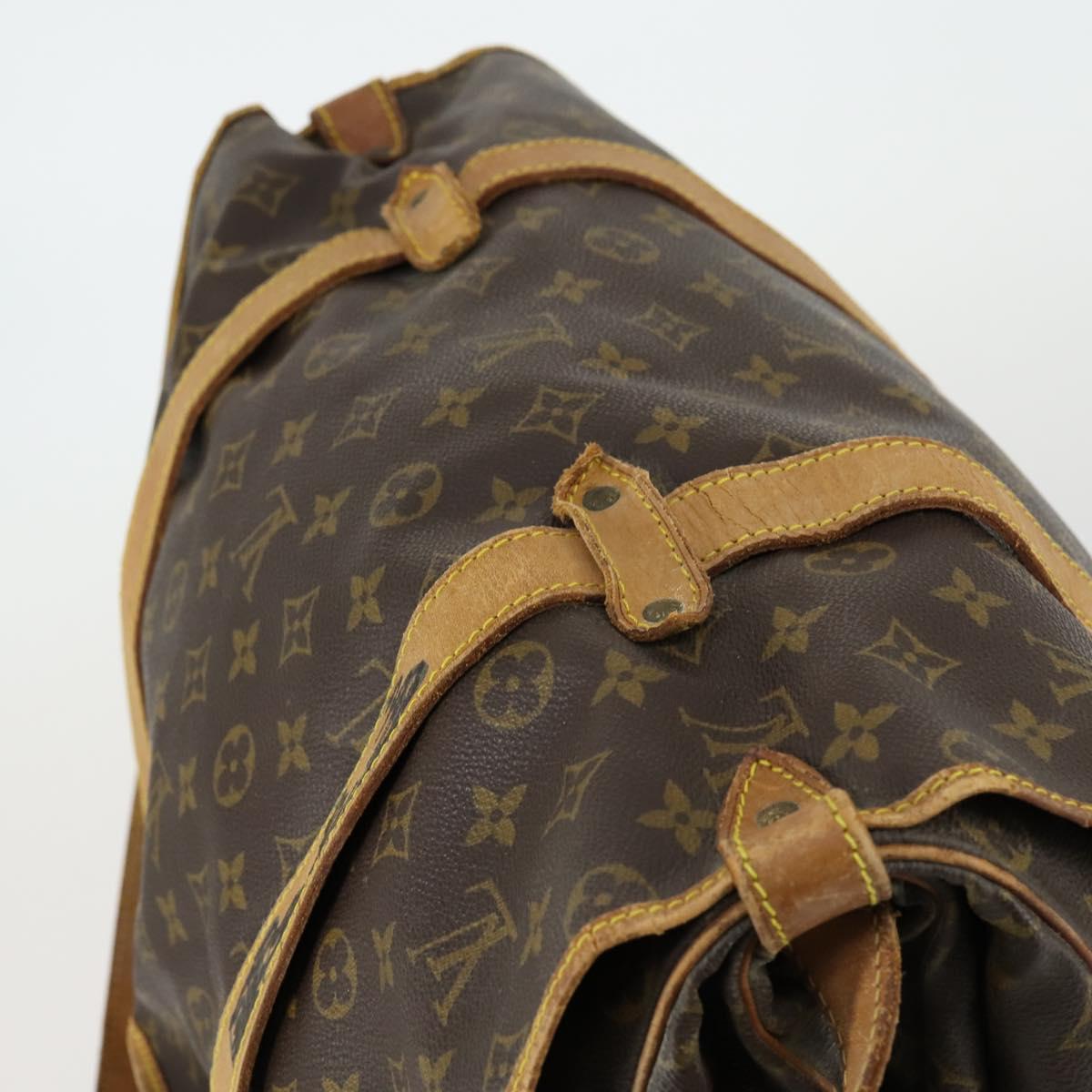 LOUIS VUITTON Monogram Saumur 43 Shoulder Bag M42252 LV Auth ka436