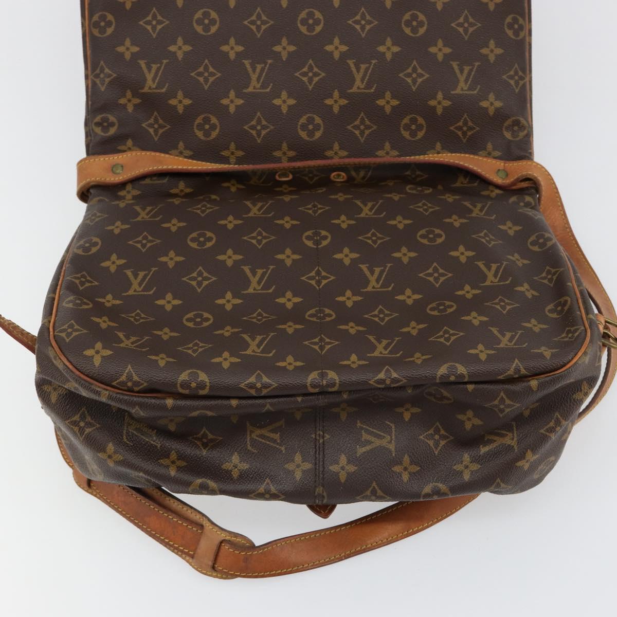 LOUIS VUITTON Monogram Saumur 35 Shoulder Bag M42254 LV Auth ka4390
