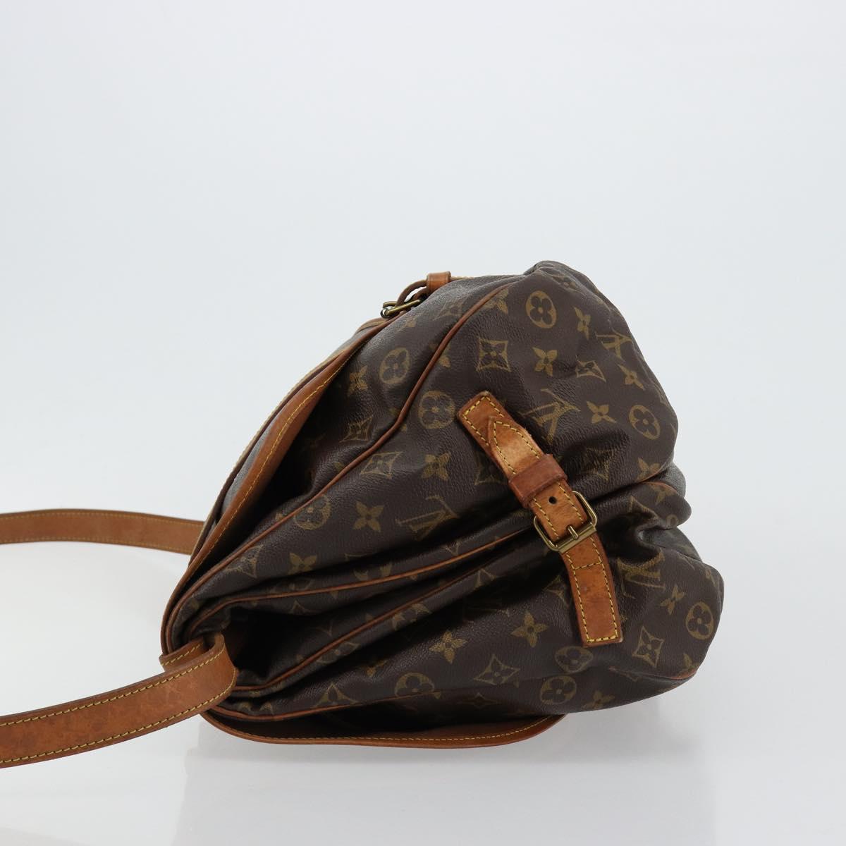 LOUIS VUITTON Monogram Saumur 35 Shoulder Bag M42254 LV Auth ka4390