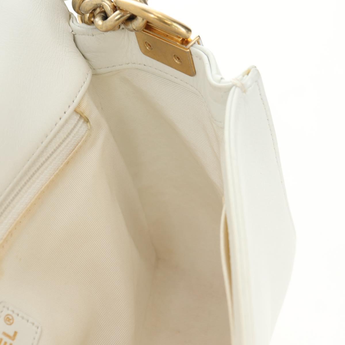 CHANEL Chain Boy Chanel Shoulder Bag Leather White Gold CC Auth ka4428V