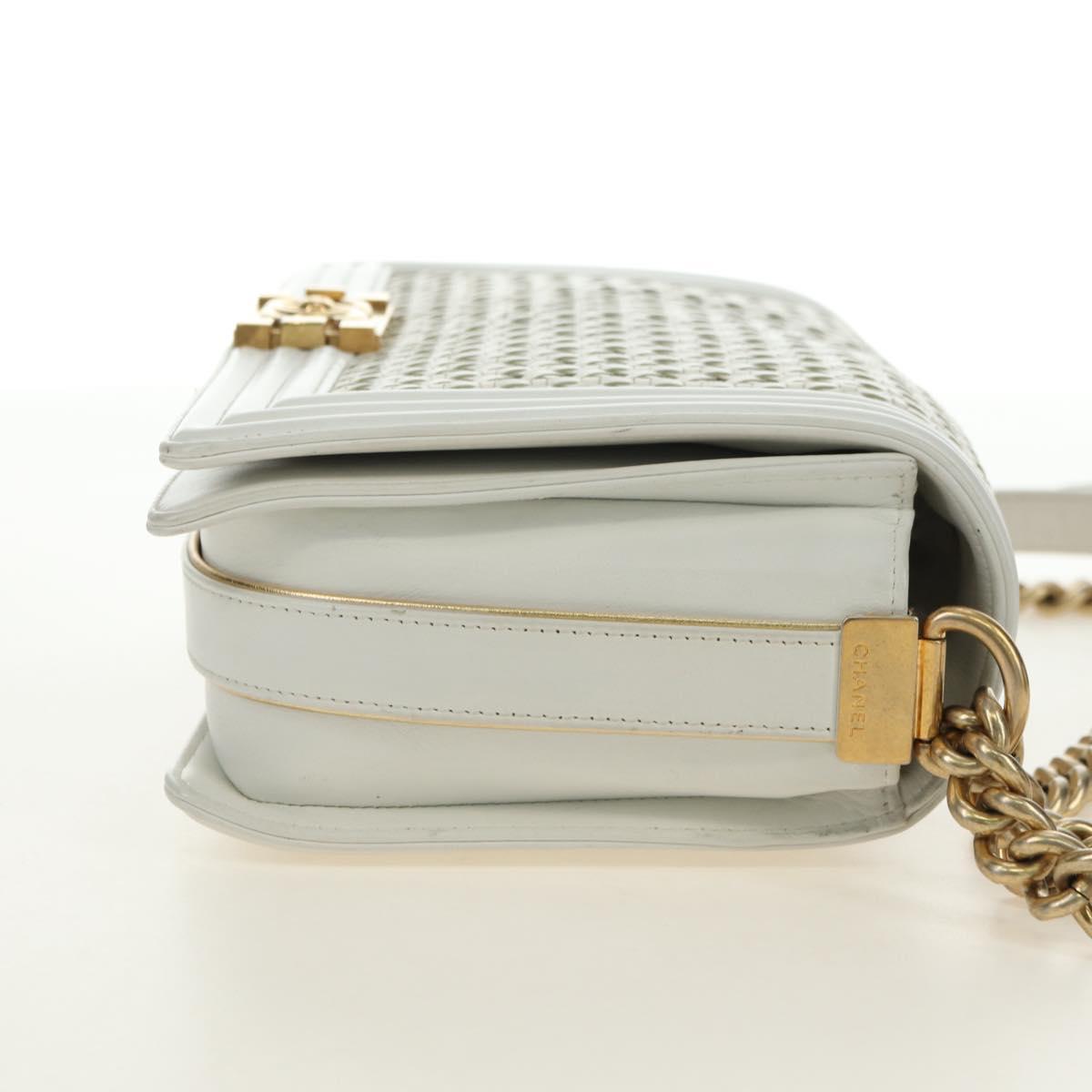 CHANEL Chain Boy Chanel Shoulder Bag Leather White Gold CC Auth ka4428V