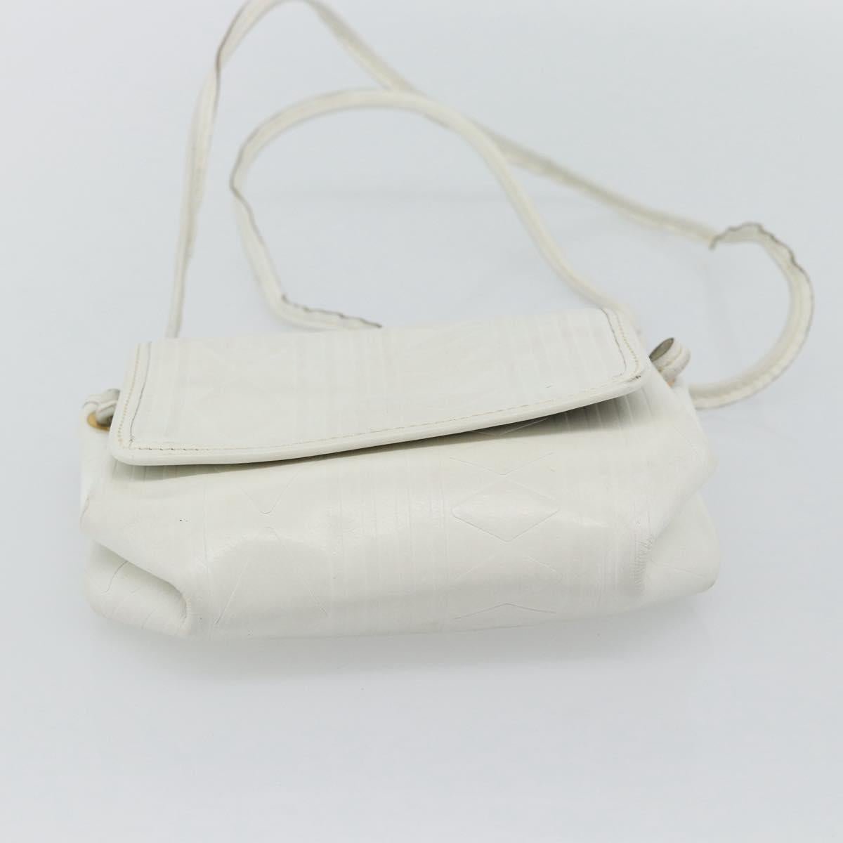FENDI Shoulder Bag Leather White Gold Auth ka4485