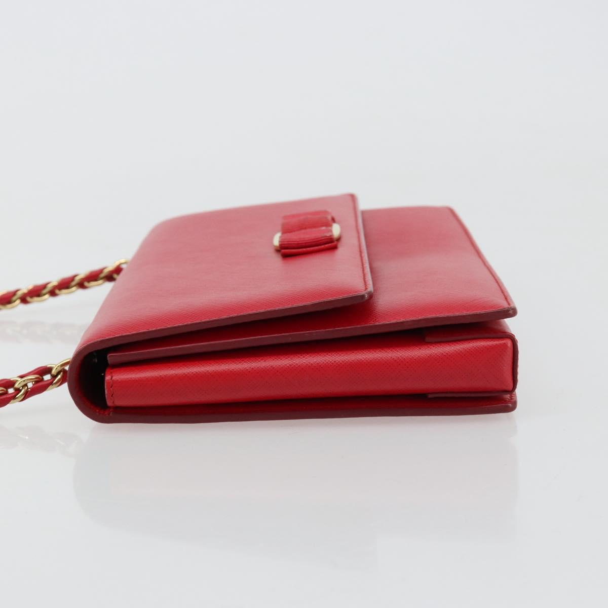 Salvatore Ferragamo Vala Chain Shoulder Bag Leather Red Gold Auth ka4496
