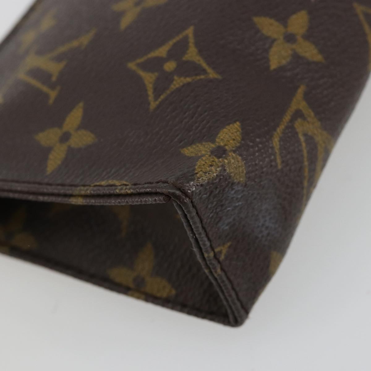 LOUIS VUITTON Monogram Poche Toilette 15 Pouch M47546 LV Auth ka4599