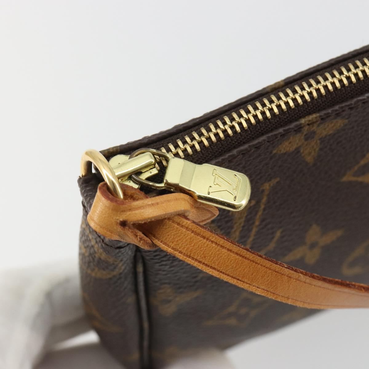 LOUIS VUITTON Monogram Pochette Accessoires Pouch M51980 LV Auth ka4619V