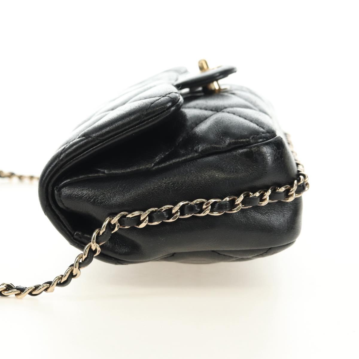 CHANEL Matelasse Pearl Chain Shoulder Bag Lamb Skin Black Gold CC Auth ka4643M