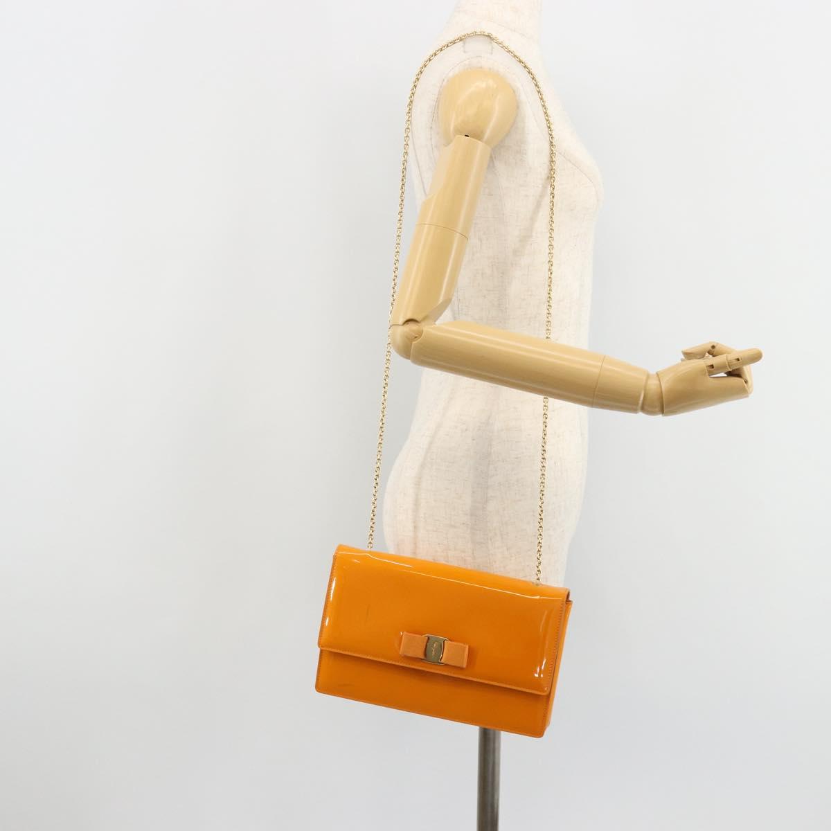 Salvatore Ferragamo Vala Shoulder Bag Patent leather Orange Gold Auth ka4654A