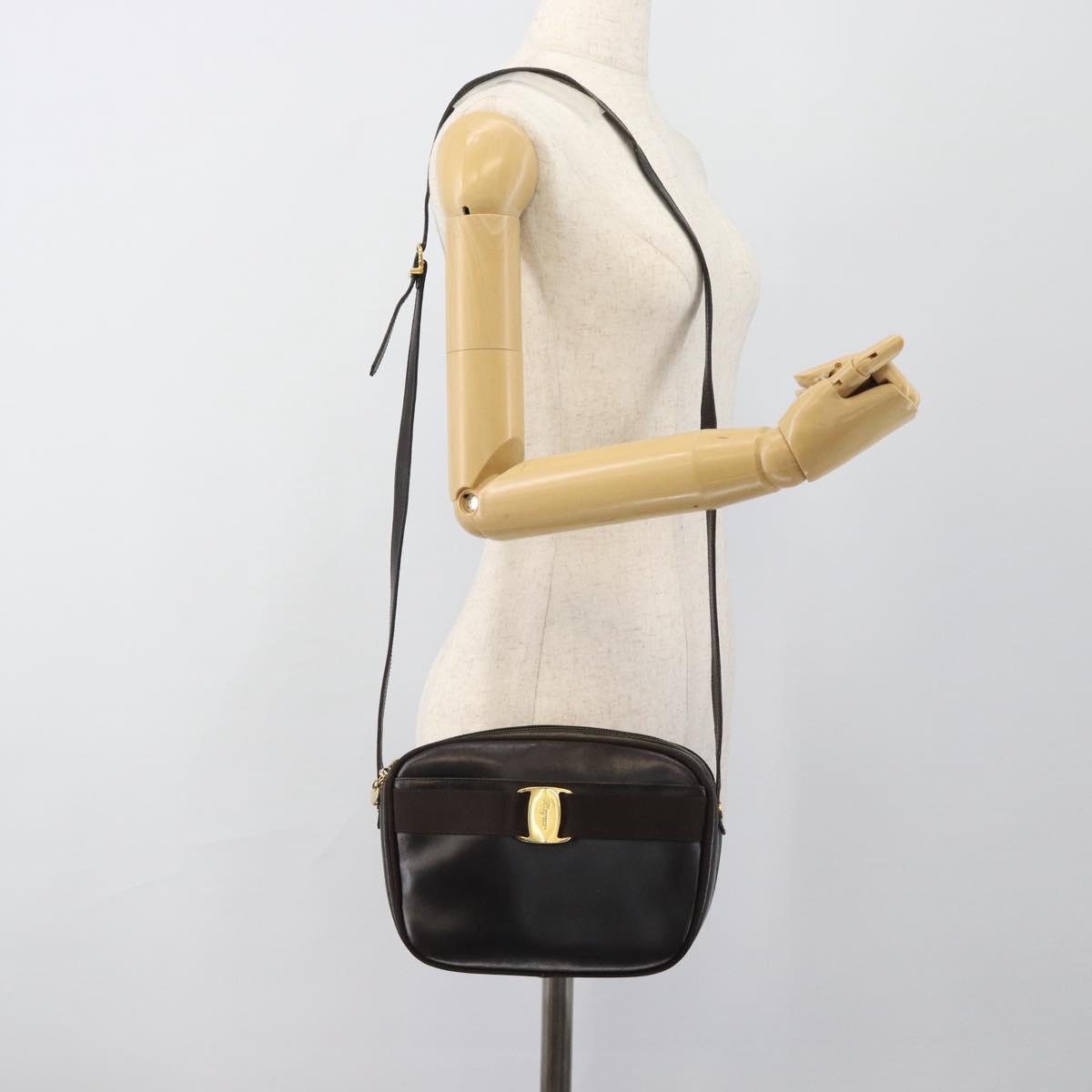 Salvatore Ferragamo Vala Shoulder Bag Leather Brown Gold Auth ka4659
