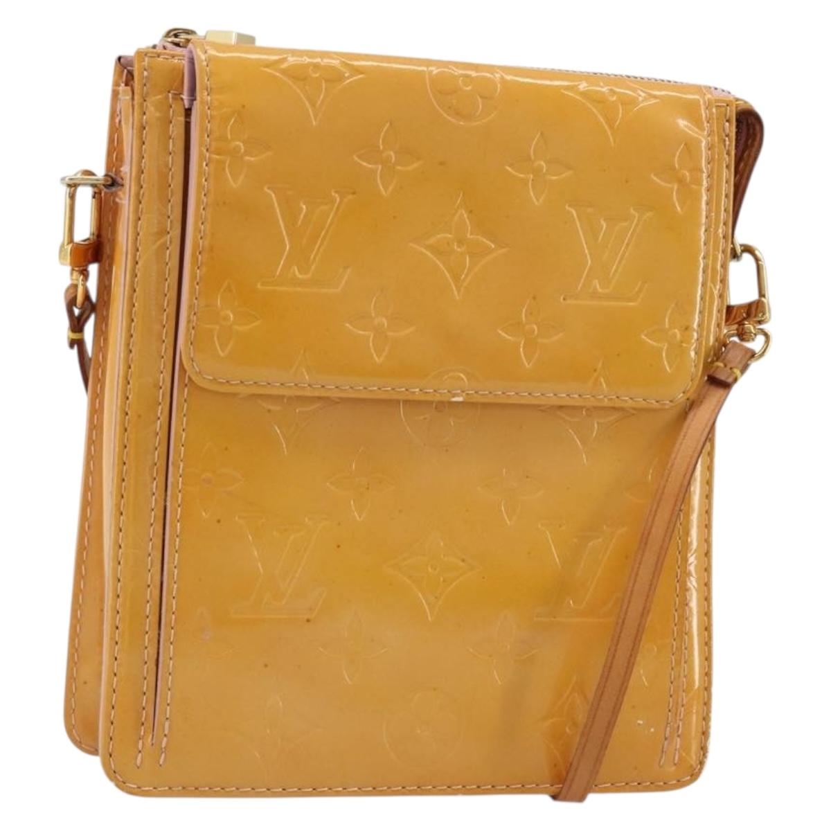 LOUIS VUITTON Monogram Vernis Motto Pouch Marshmallow Pink M91312 Auth ka4665