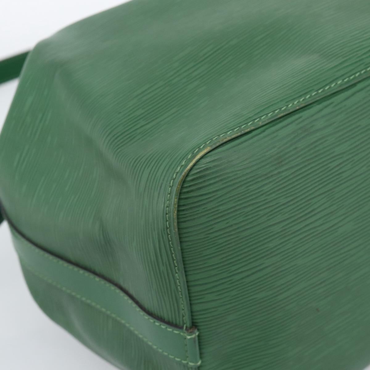 LOUIS VUITTON Epi Petit Noe Shoulder Bag Green M44104 LV Auth ka4681