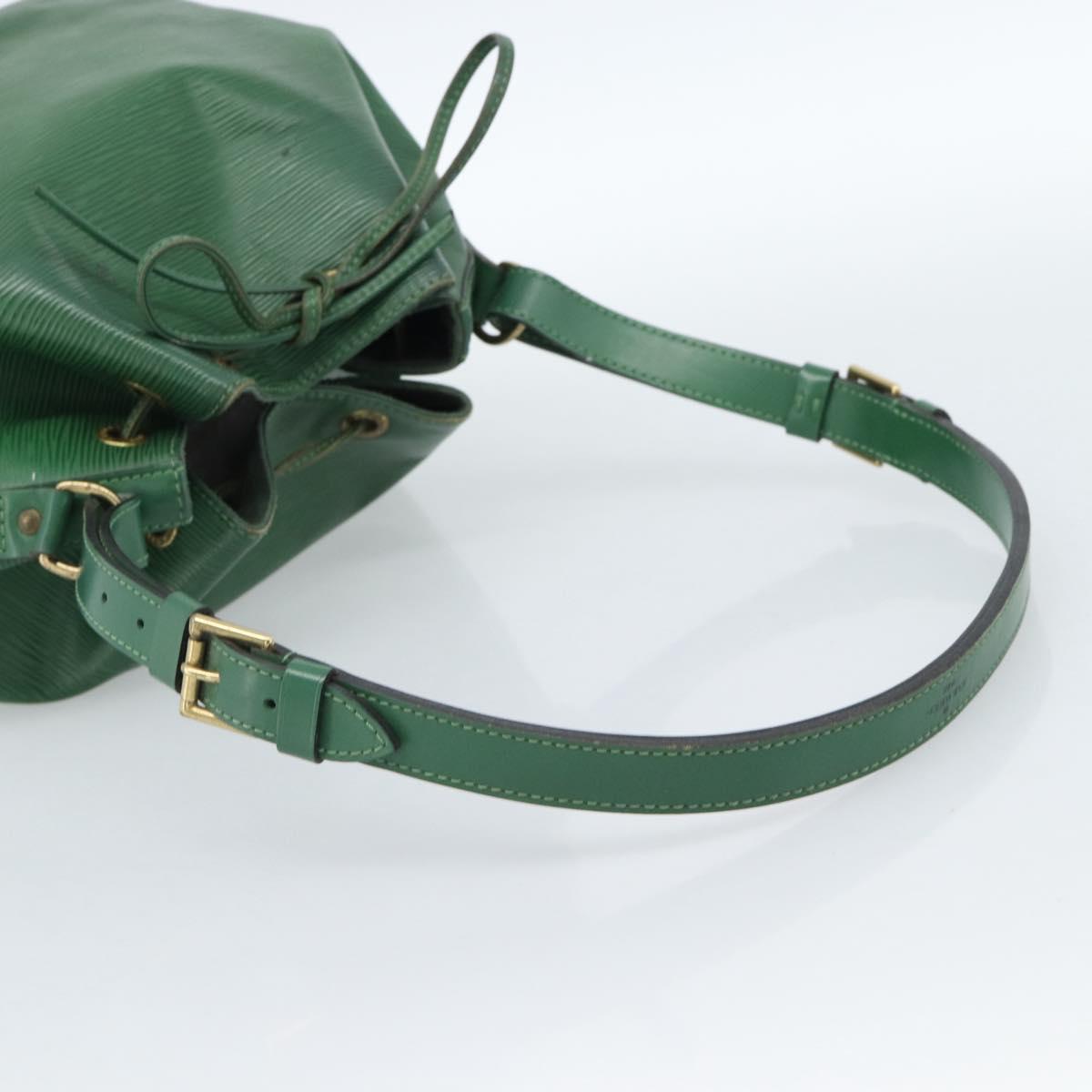 LOUIS VUITTON Epi Petit Noe Shoulder Bag Green M44104 LV Auth ka4681