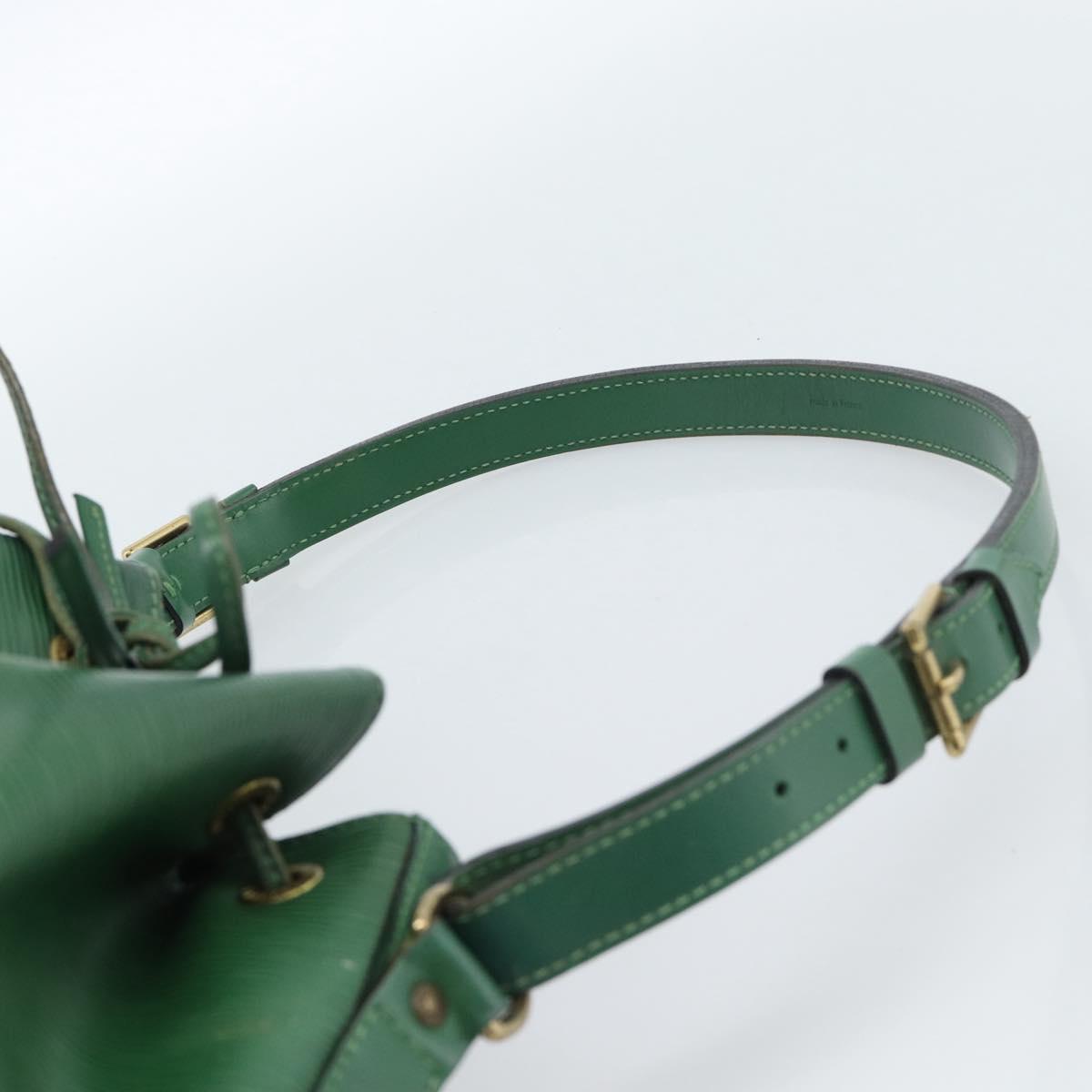 LOUIS VUITTON Epi Petit Noe Shoulder Bag Green M44104 LV Auth ka4681