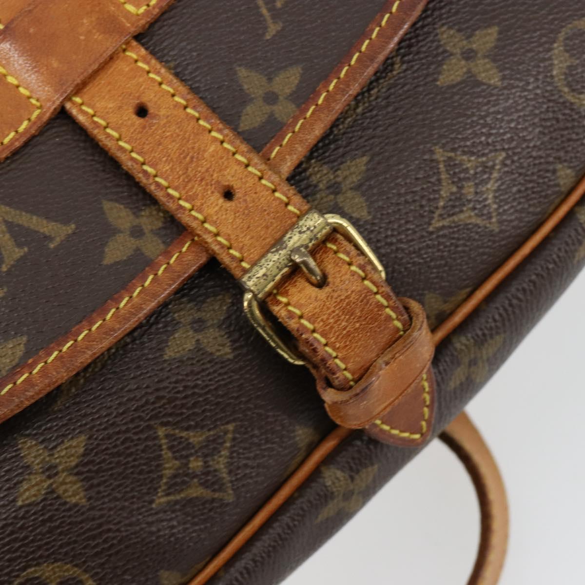 LOUIS VUITTON Monogram Saumur 30 Shoulder Bag M42256 LV Auth ka4691