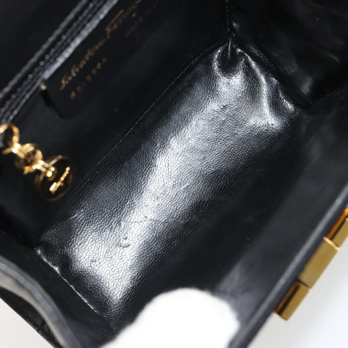 Salvatore Ferragamo Gancini Shoulder Bag Harako leather Black Gold Auth ka4773A