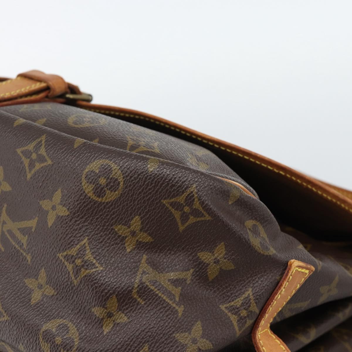 LOUIS VUITTON Monogram Saumur 35 Shoulder Bag M42254 LV Auth ka4885