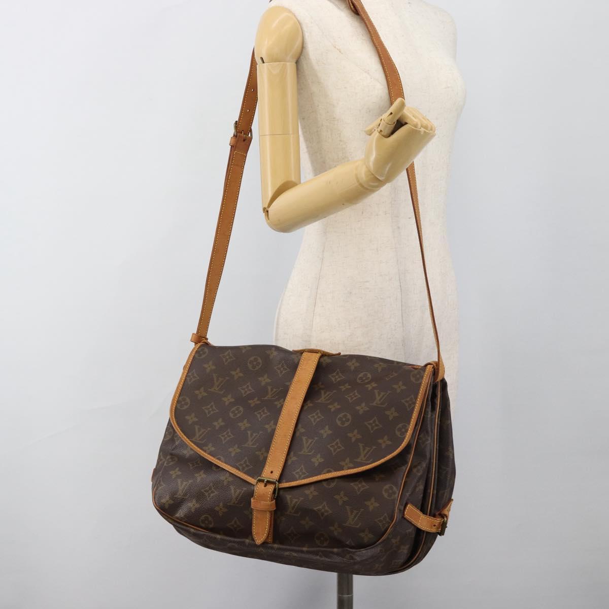 LOUIS VUITTON Monogram Saumur 35 Shoulder Bag M42254 LV Auth ka4885
