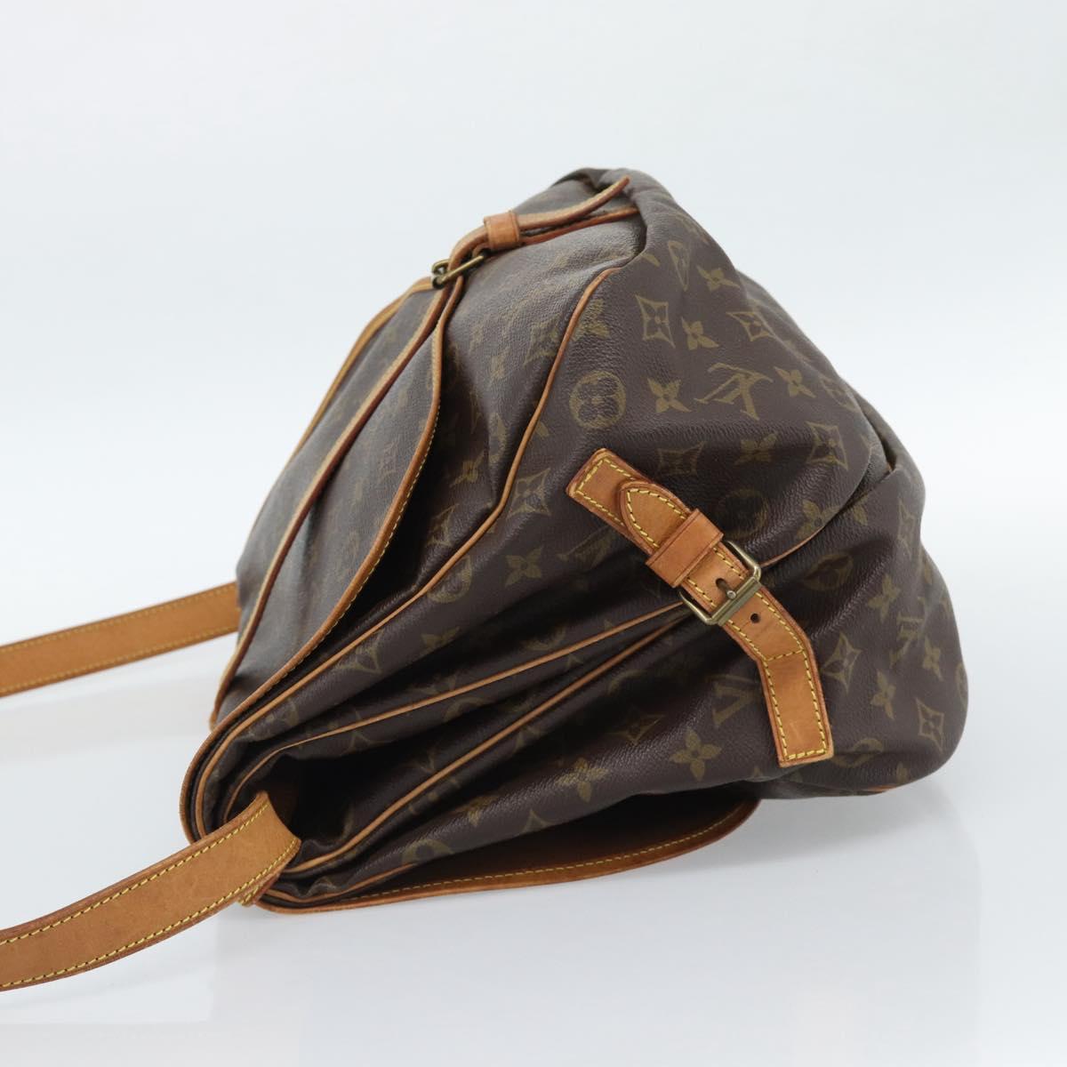LOUIS VUITTON Monogram Saumur 35 Shoulder Bag M42254 LV Auth ka4885