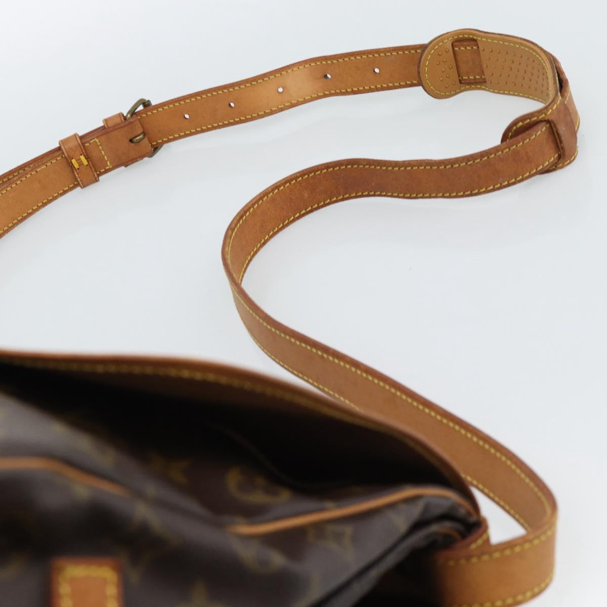 LOUIS VUITTON Monogram Saumur 35 Shoulder Bag M42254 LV Auth ka4885