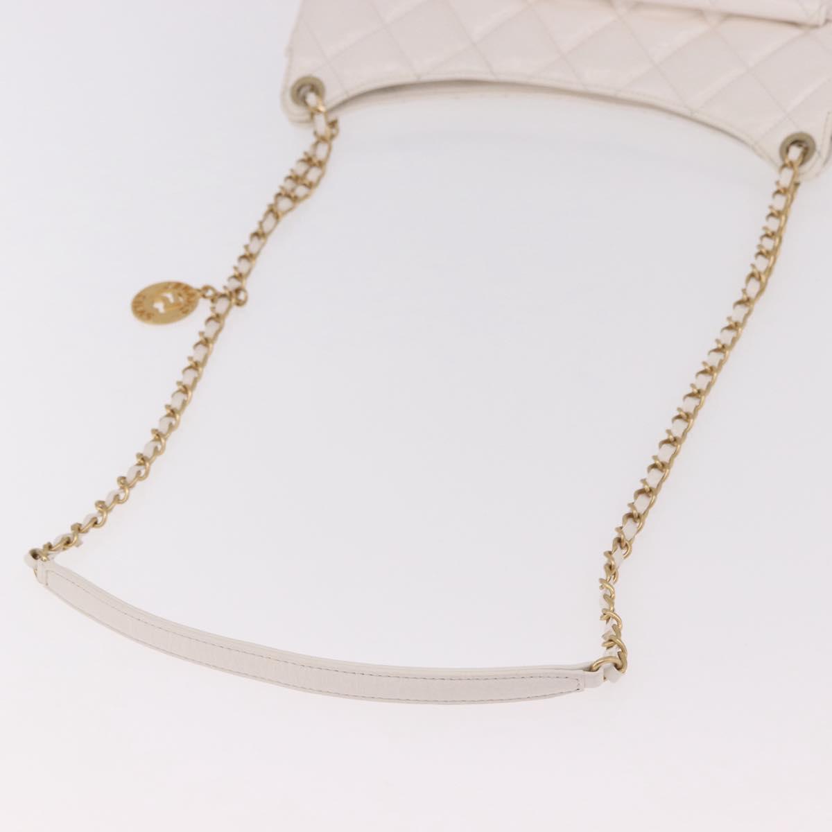 CHANEL Matelasse Chain Shoulder Bag Patent leather White Gold CC Auth ka4897SAM