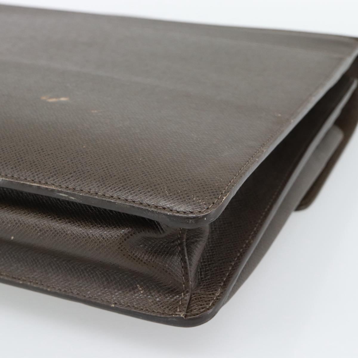 LOUIS VUITTON Taiga Robusto 1 Business Bag Grizzly M31058 LV Auth ka4954