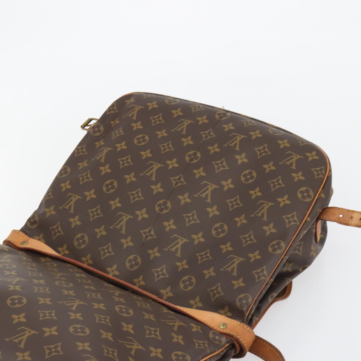 LOUIS VUITTON Monogram Saumur 35 Shoulder Bag M42254 LV Auth ka5008