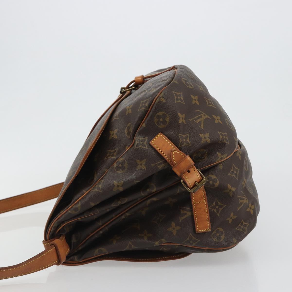 LOUIS VUITTON Monogram Saumur 35 Shoulder Bag M42254 LV Auth ka5008