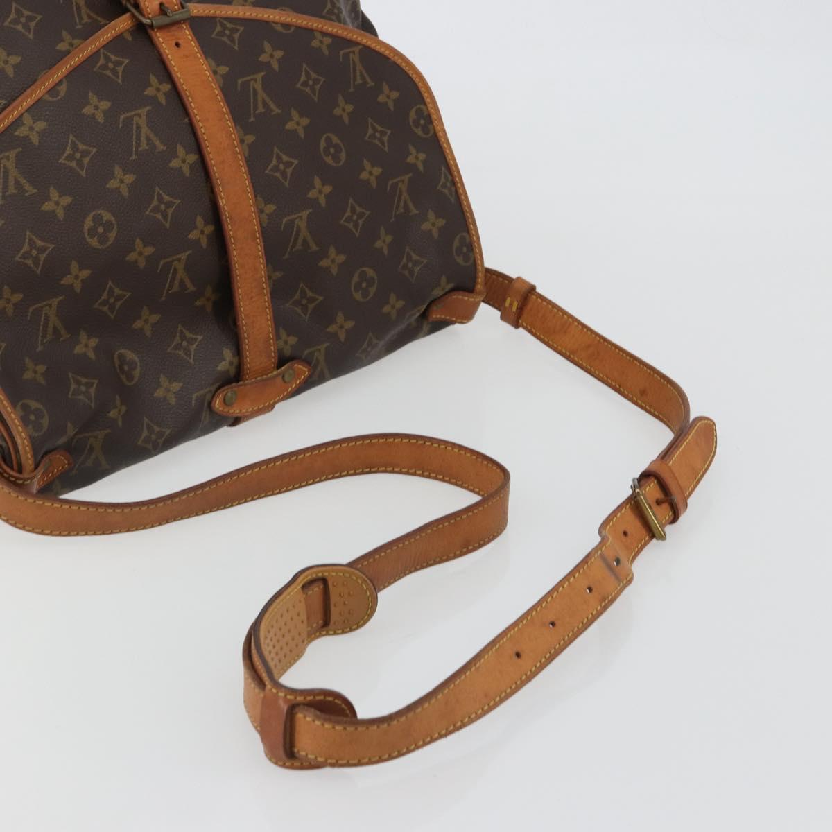 LOUIS VUITTON Monogram Saumur 35 Shoulder Bag M42254 LV Auth ka5008