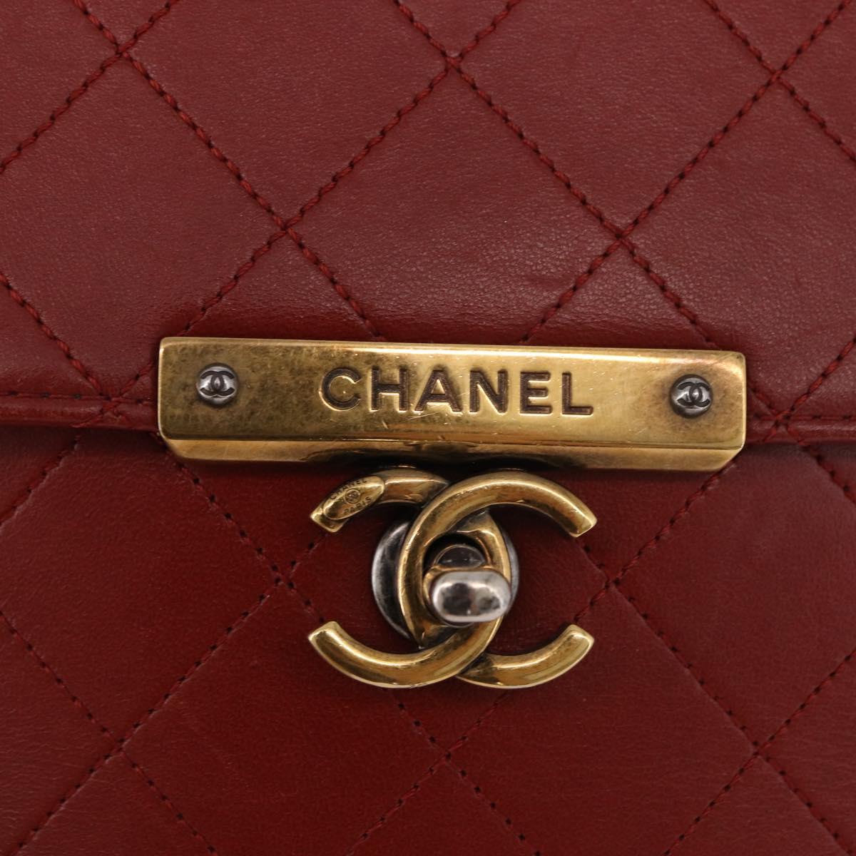 CHANEL Matelasse Chain Shoulder Bag Lamb Skin Red Gold CC Auth ka5036M