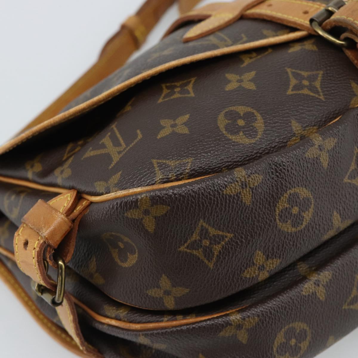 LOUIS VUITTON Monogram Saumur 30 Shoulder Bag M42256 LV Auth ka5094