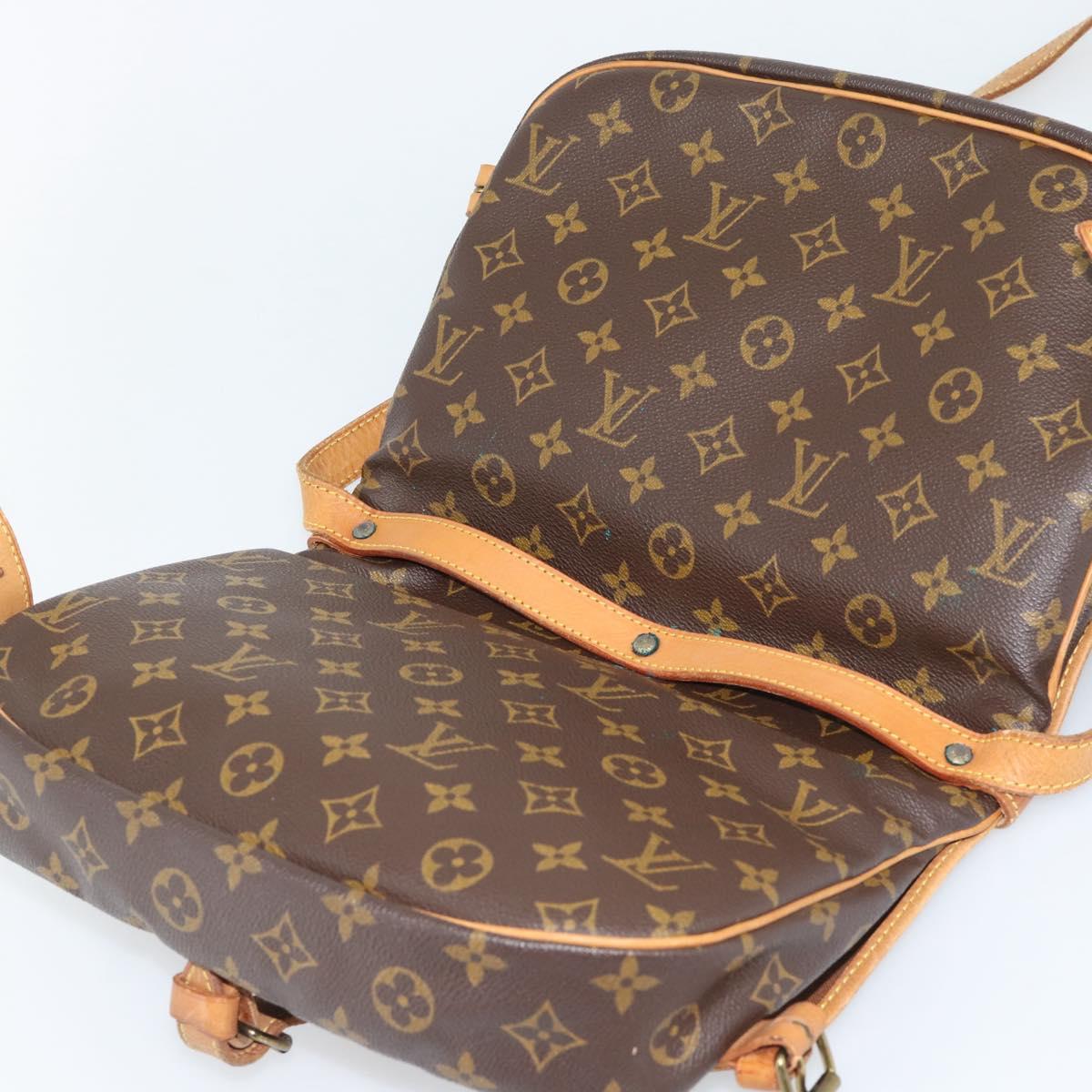 LOUIS VUITTON Monogram Saumur 30 Shoulder Bag M42256 LV Auth ka5094