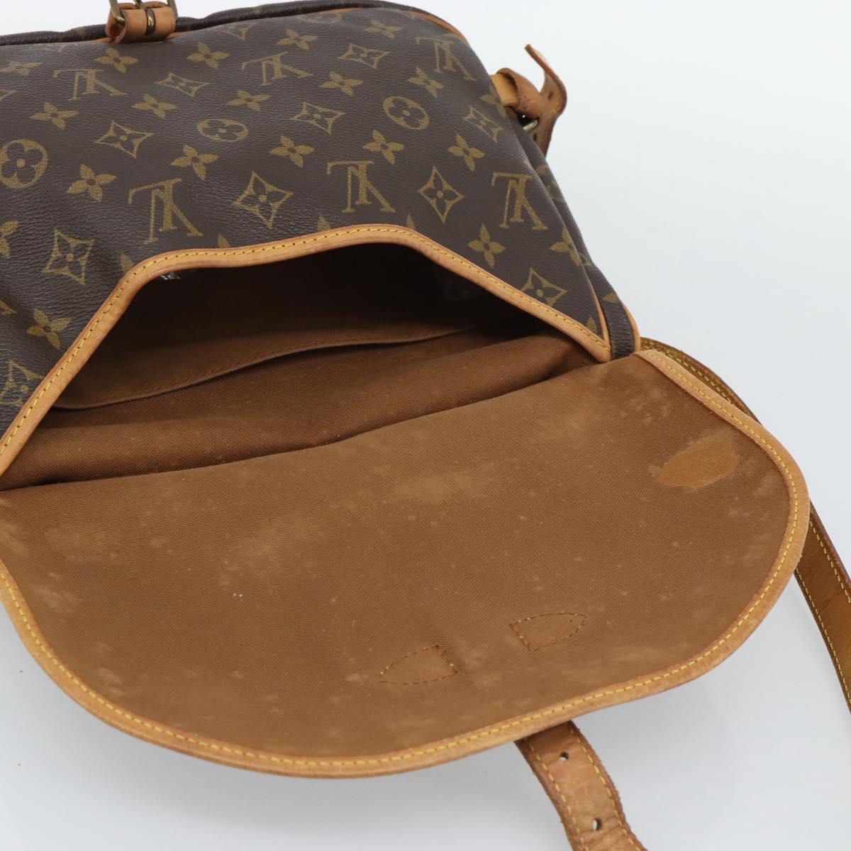 LOUIS VUITTON Monogram Saumur 30 Shoulder Bag M42256 LV Auth ka5094