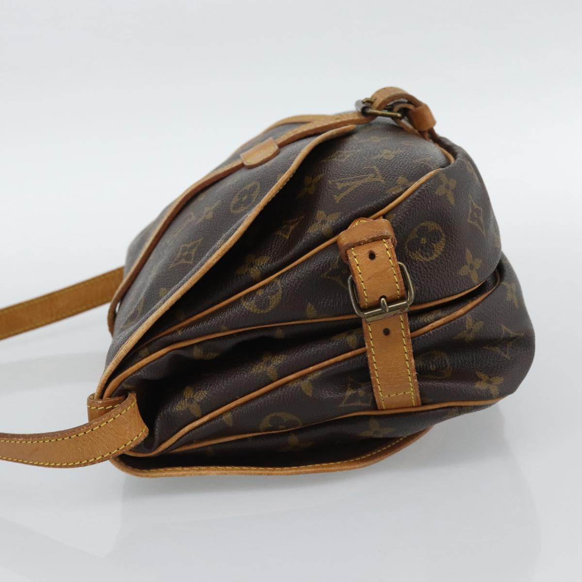 LOUIS VUITTON Monogram Saumur 30 Shoulder Bag M42256 LV Auth ka5094