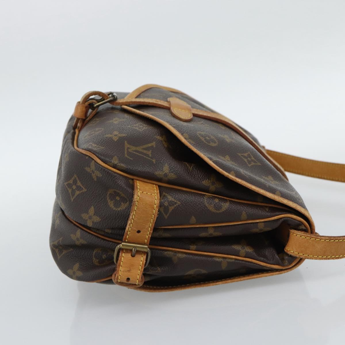 LOUIS VUITTON Monogram Saumur 30 Shoulder Bag M42256 LV Auth ka5094