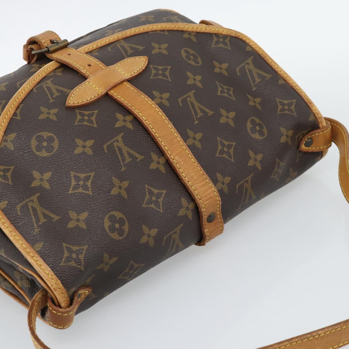 LOUIS VUITTON Monogram Saumur 30 Shoulder Bag M42256 LV Auth ka5094