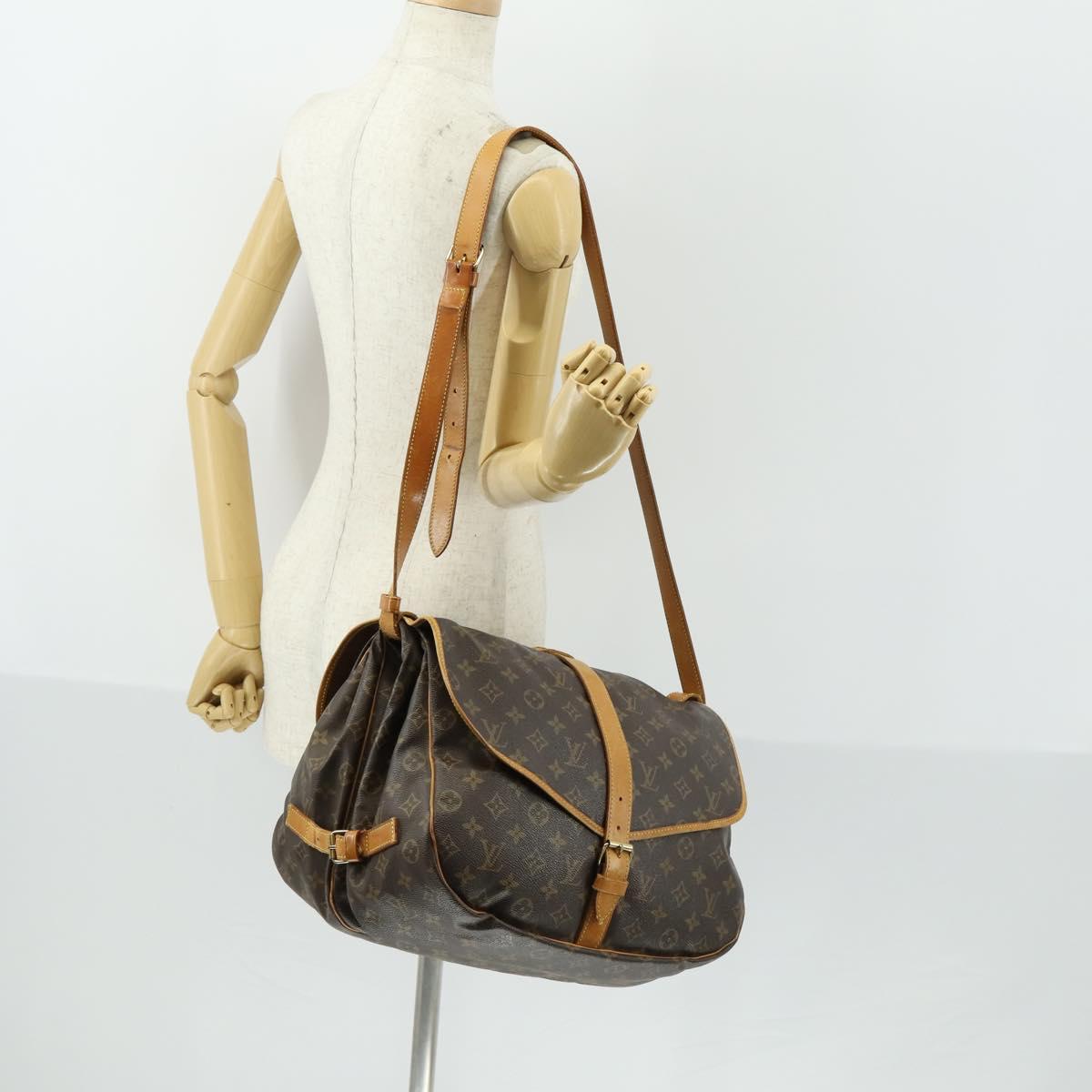 LOUIS VUITTON Monogram Saumur 35 Shoulder Bag M42254 LV Auth ka510