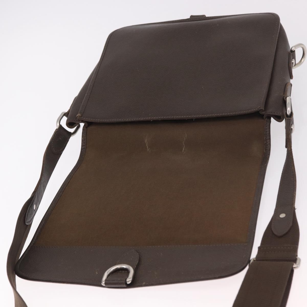 LOUIS VUITTON Taiga Andrei Shoulder Bag Grizzly M32488 LV Auth ka5136