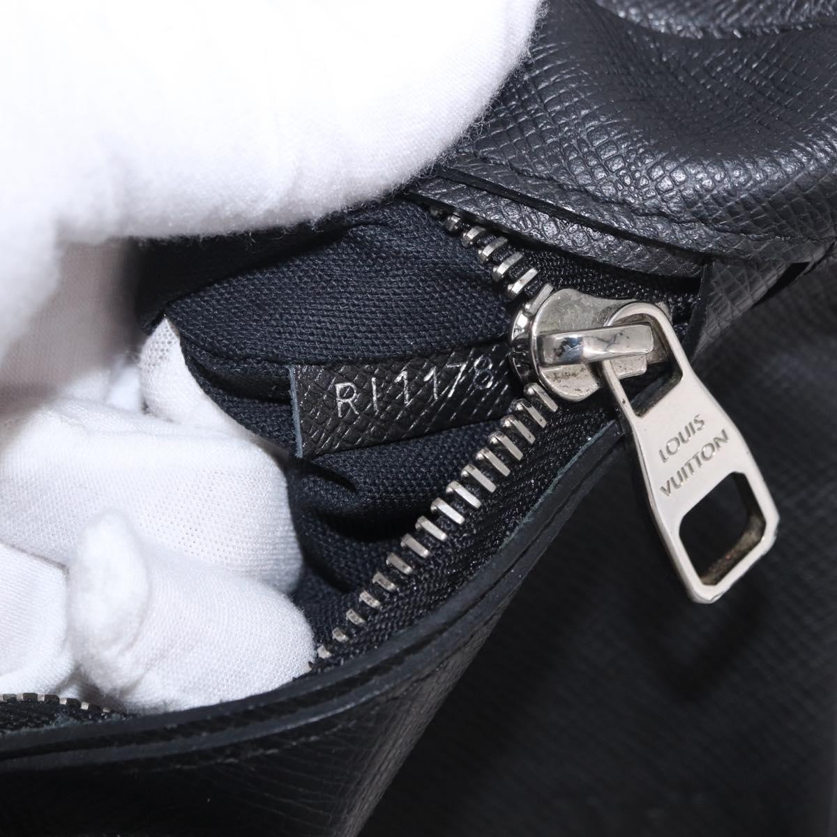 LOUIS VUITTON Taiga Neo pavel Clutch Bag Ardoise M32684 LV Auth ka5148