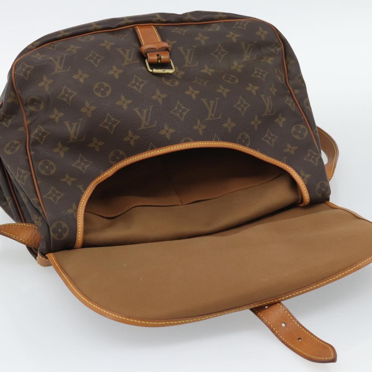 LOUIS VUITTON Monogram Saumur 35 Shoulder Bag M42254 LV Auth ka5161